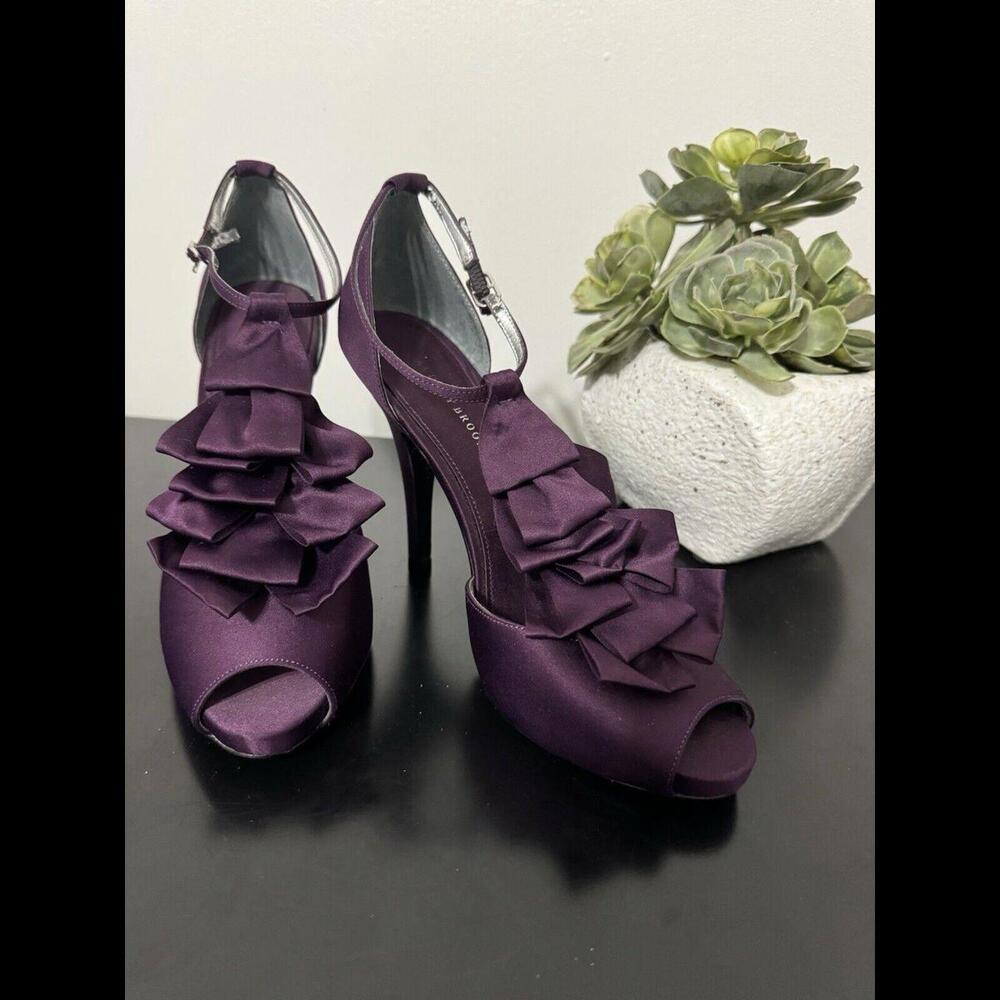 Audrey Brooke Sz 7.5 Purple Ankle Strap Peep Toe Satin & Leather Stiletto Heels